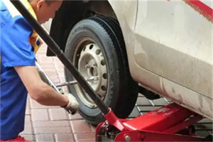 玉林附近拖车24小时服务热线电话