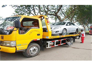 玉林附近24小时汽车拖车服务热线